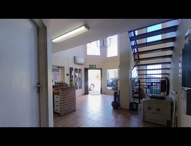 1,397M² WAREHOUSE TO LET IN MAHOGANY RIDGE